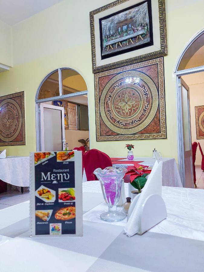 Hotel Relax Kinshasa Buitenkant foto