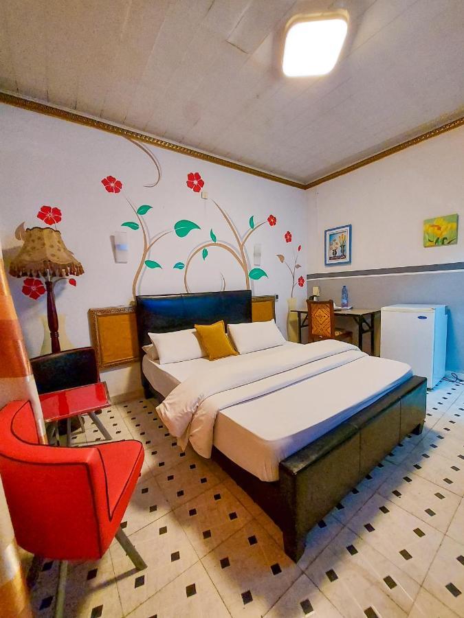 Hotel Relax Kinshasa Buitenkant foto