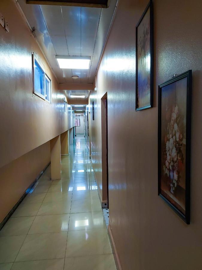 Hotel Relax Kinshasa Buitenkant foto