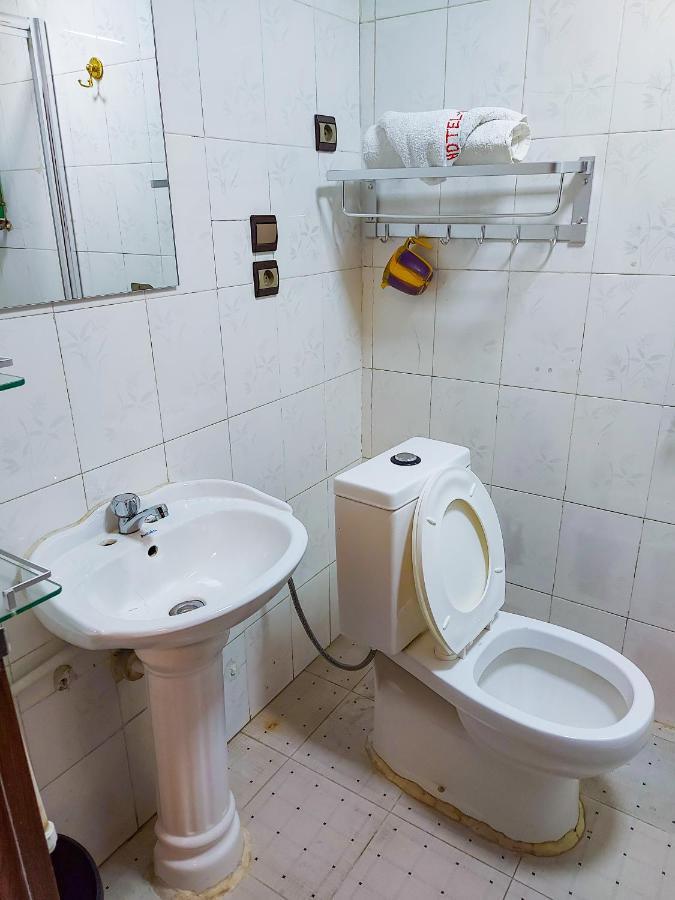Hotel Relax Kinshasa Buitenkant foto